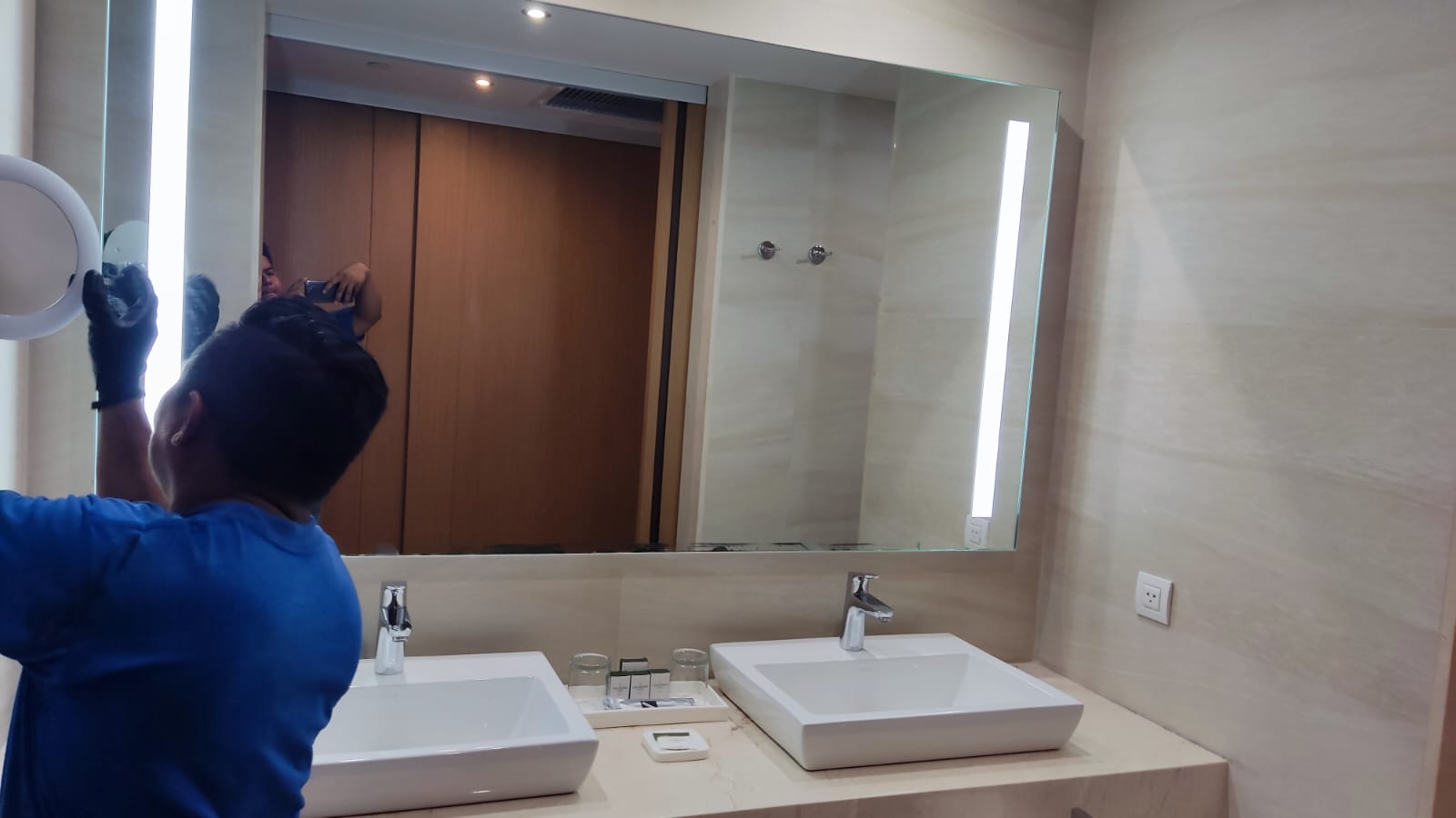 Soporte técnico para instalación de cristales esmerilados en Cozumel